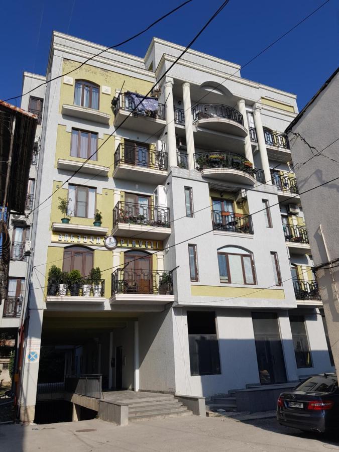 Central Star Кутаиси Екстериор снимка